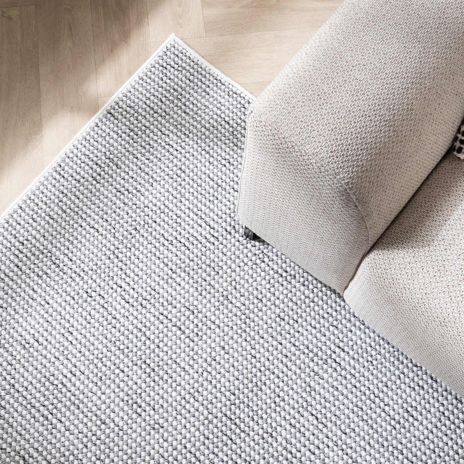 Sustainable Low-Pile Rug - Lykke Light Grey