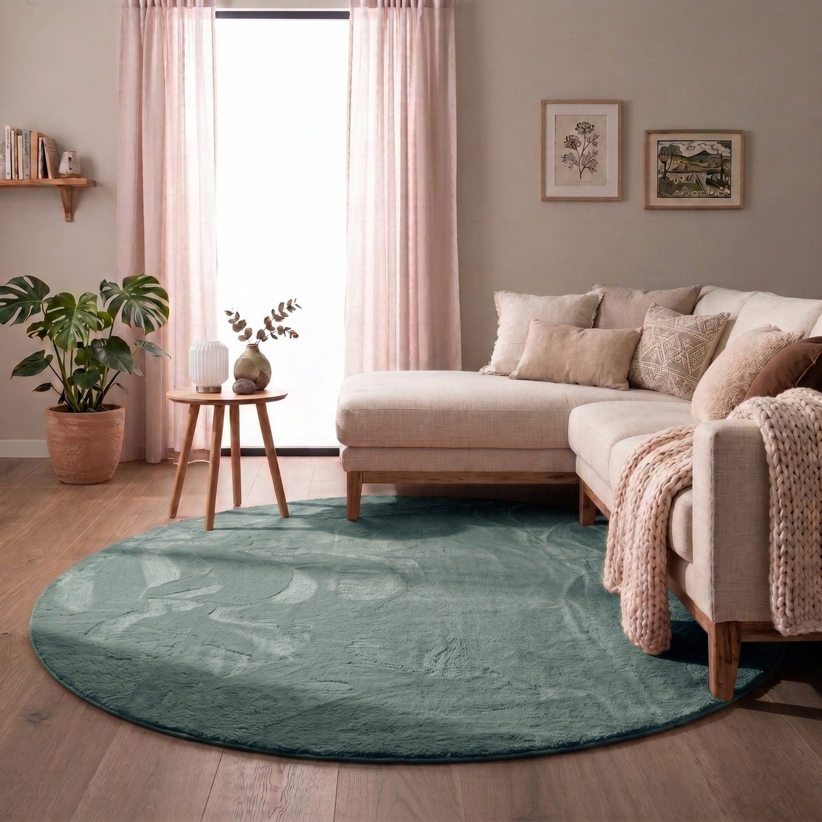Round Low-Pile Rug - Cozy Green