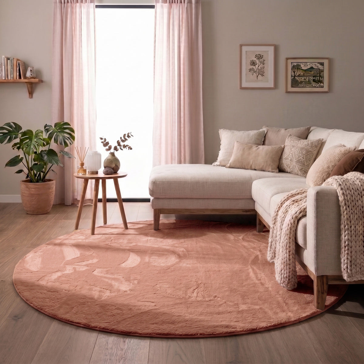 Round Low-Pile Rug – Cozy Pink